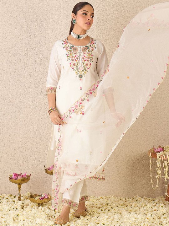 Floral Embroidered Round Neck Kurta With Trousers & Dupatta 3