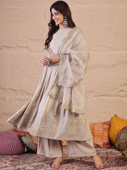Women Floral Self Design Regular Sequinned Kurta with Palazzos & Dupatta 3