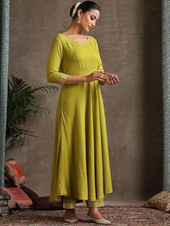 Floral Printed Sweet Heart Neck Anarkali Kurta with Palazzos & With Dupatta 2